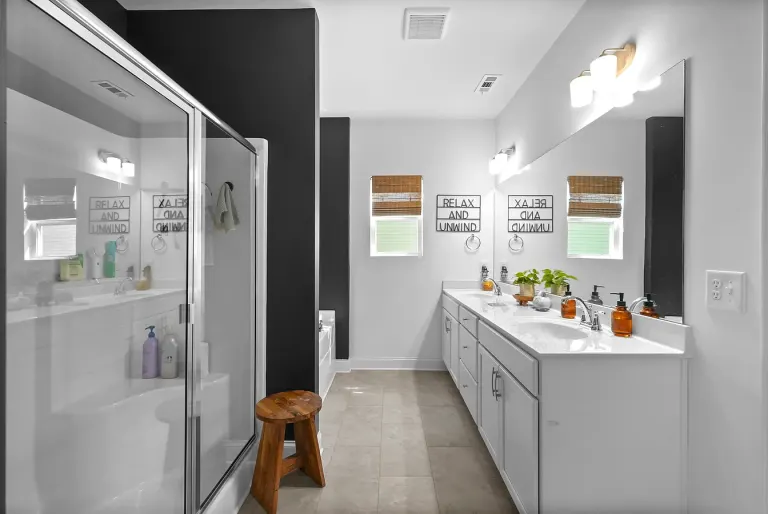 Primary bath