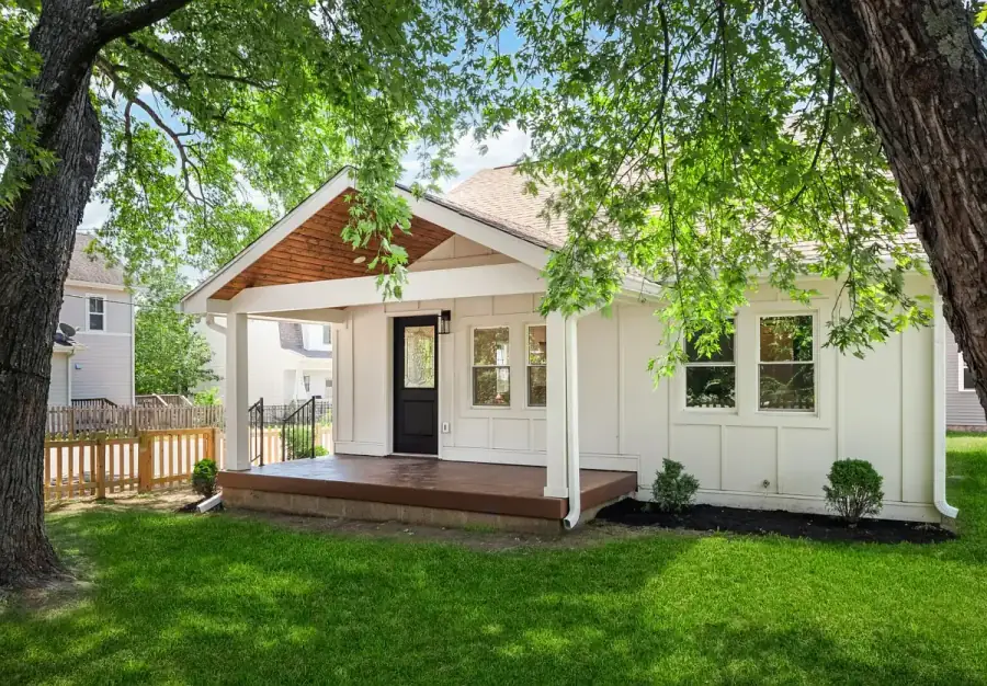 936 Cahal Avenue property view 2
